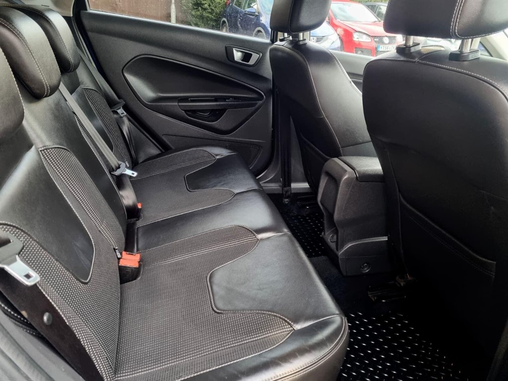 Used Ford Fiesta 2017 for sale - 76984377: Photo 11