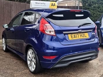 Used Ford Fiesta 2017 for sale - 76984377: Photo