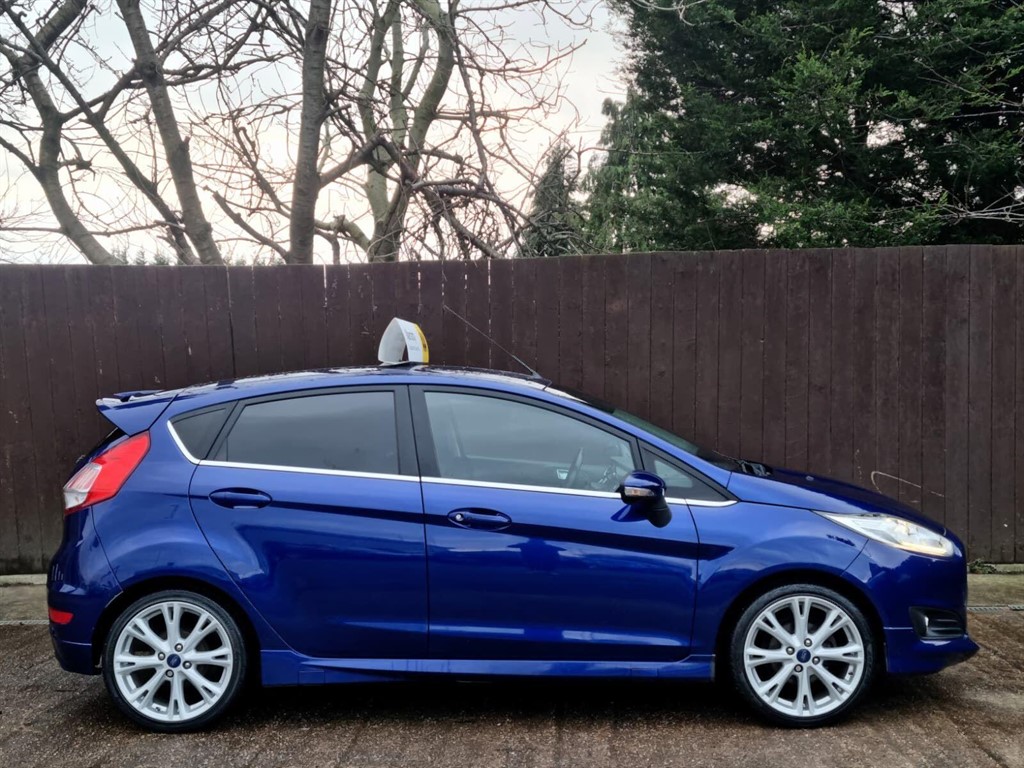 Used Ford Fiesta 2017 for sale - 76984377: Photo 7