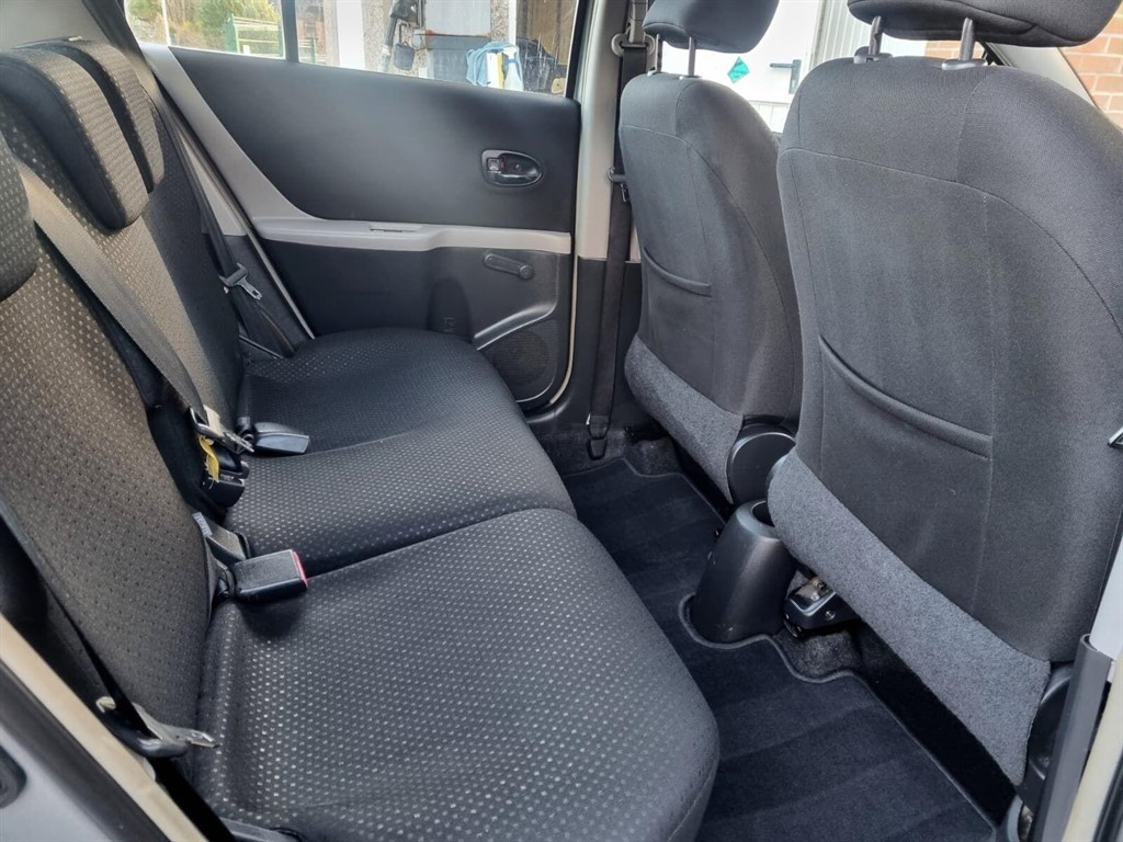 Used Toyota Yaris 2011 for sale - 76908266: Photo 11