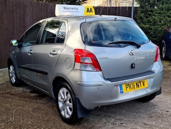 Used Toyota Yaris 2011 for sale - 76908266: Photo