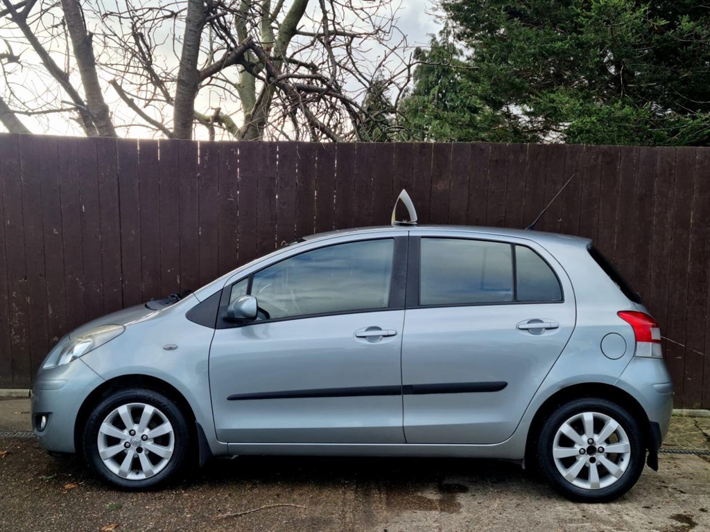 Used Toyota Yaris 2011 for sale - 76908266: Photo 5