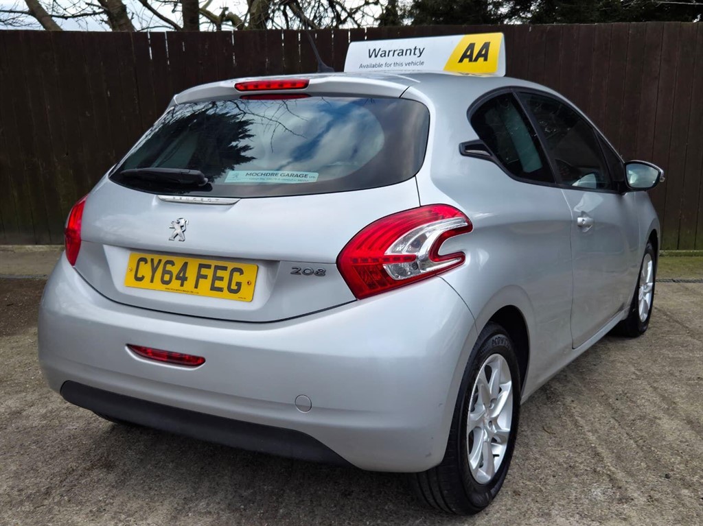 Used Peugeot 208 2015 for sale - 77848365: Photo 8