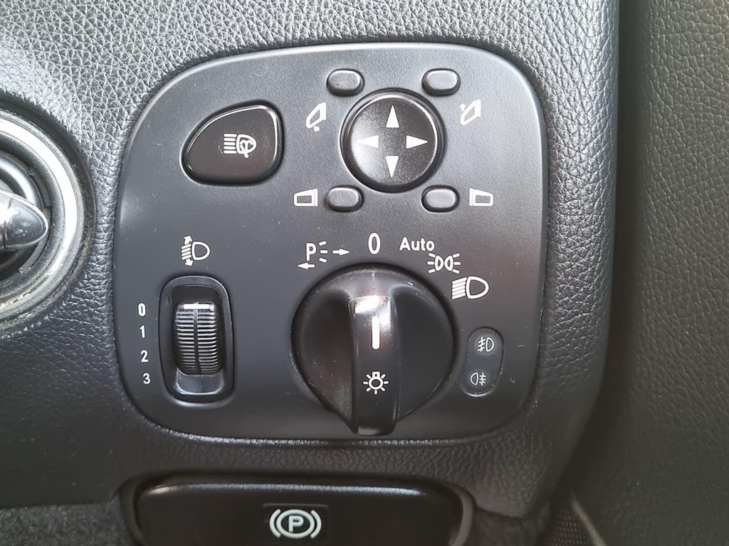 Used Mercedes-Benz CLK 2006 for sale - 76466614: Photo 12