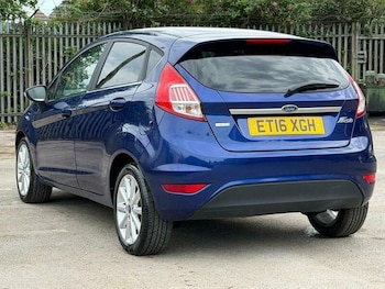 Used Ford Fiesta 2016 for sale - 79017925: Photo