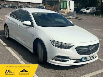 Used Vauxhall Insignia 2017 for sale - 79621369: Photo