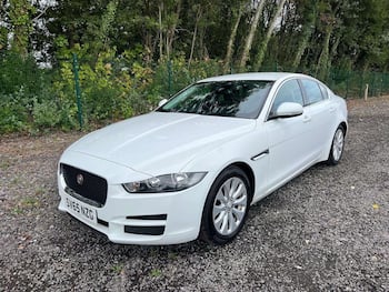 Used Jaguar XE 2015 for sale - 79807235: Photo