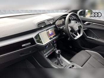 Used Audi Q3 2023 for sale - 78770460: Photo