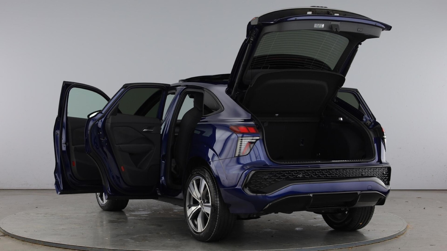 Used Audi Q3 2025 for sale - 77735935: Photo 11