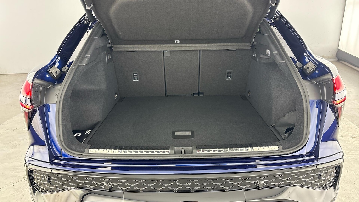 Used Audi Q3 2025 for sale - 77735935: Photo 36