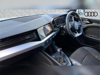 Used Audi A1 2023 for sale - 76131473: Photo 2