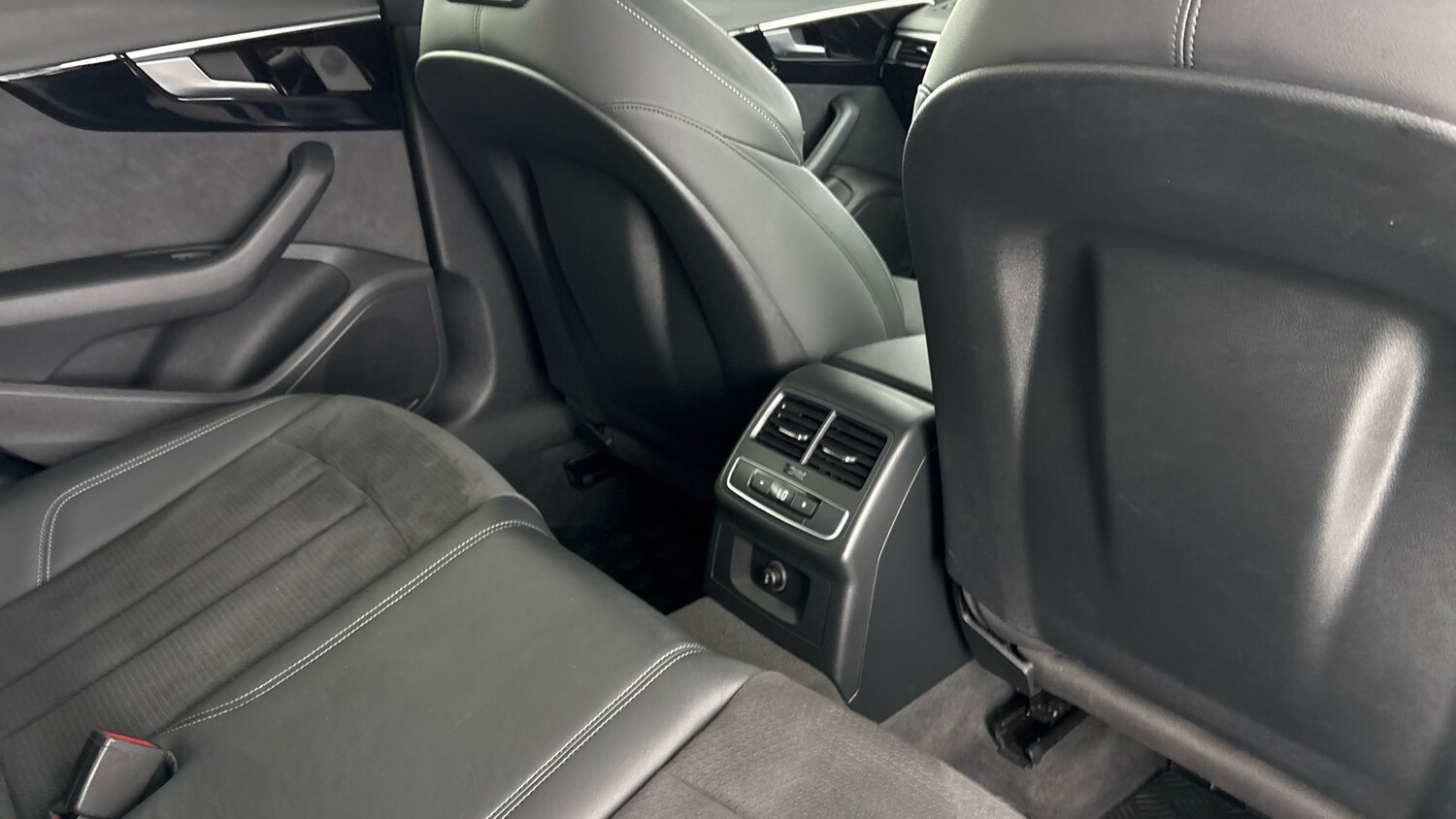 Used Audi A4 2022 for sale - 77602667: Photo 30