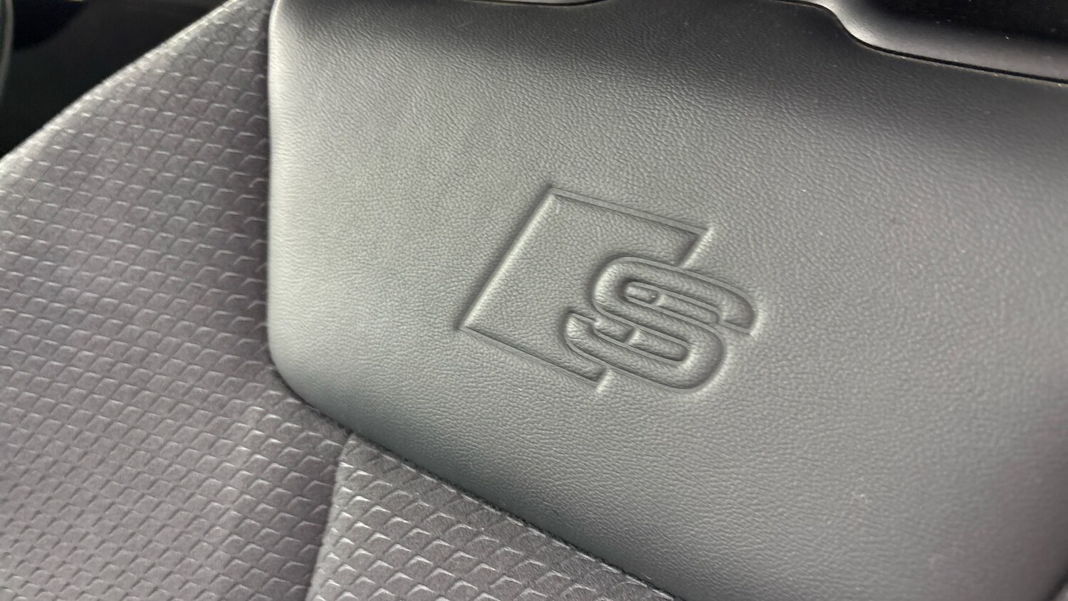 Used Audi A4 2022 for sale - 77602667: Photo 37