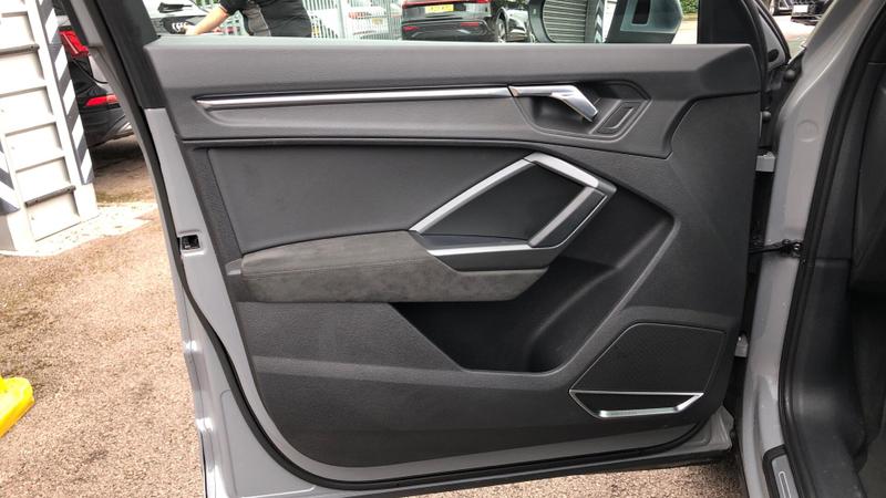 Used Audi RS Q3 2020 for sale - 75972910: Photo 17