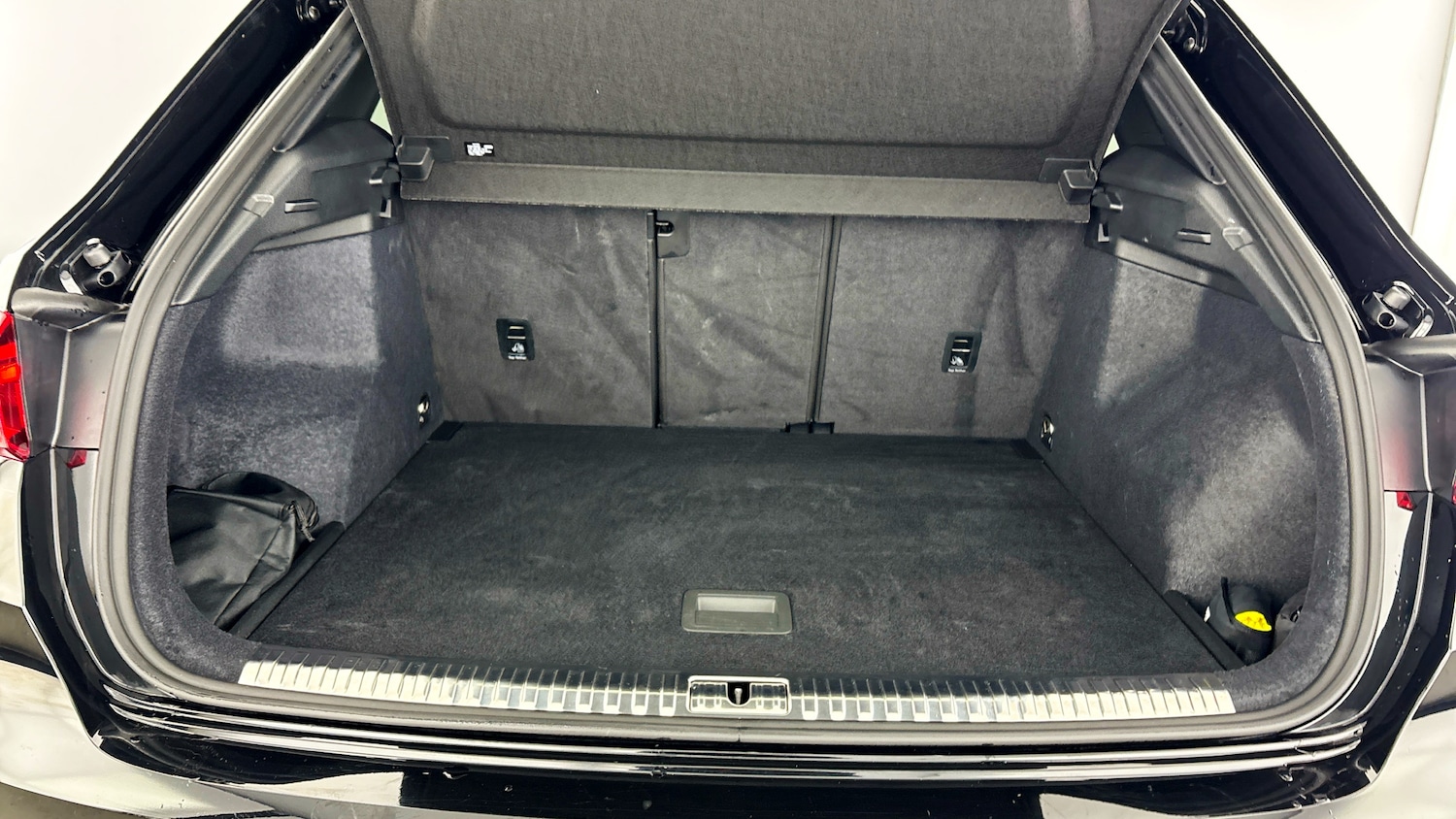 Used Audi Q3 2025 for sale - 77921501: Photo 32