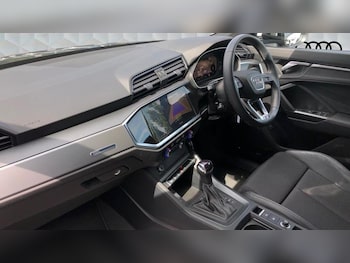 Used Audi Q3 2023 for sale - 75113388: Photo