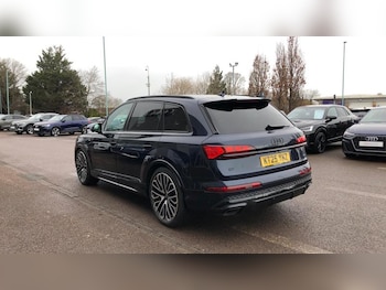 Used Audi Q7 2025 for sale - 77152178: Photo