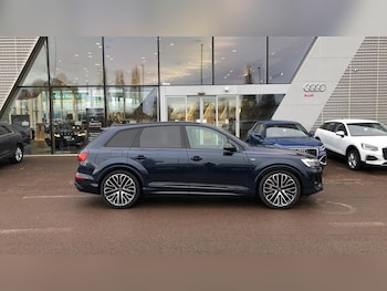 Used Audi Q7 2025 for sale - 77152178: Photo