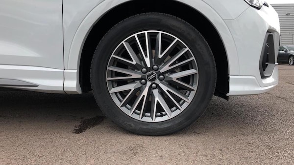 Used Audi Q3 2025 for sale - 75598642: Photo 5