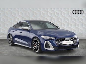 2025 (25) - 3.0 TFSI Launch Edition Saloon S Tronic quattro Euro 6 5-door