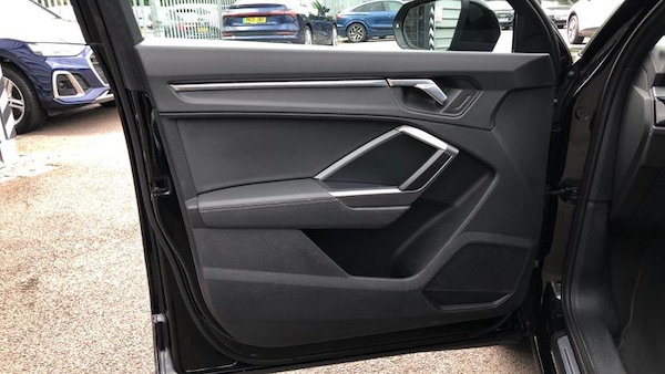 Used Audi Q3 2021 for sale - 75325457: Photo 16