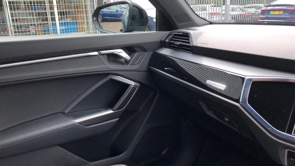 Used Audi Q3 2021 for sale - 75325457: Photo 38