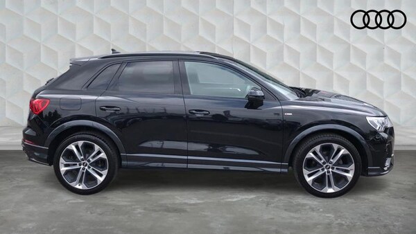 Used Audi Q3 2021 for sale - 75325457: Photo 4
