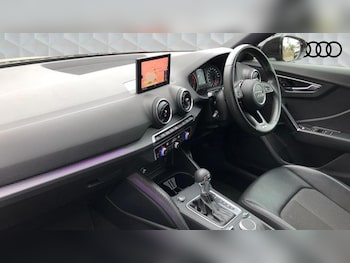 Used Audi Q2 2017 for sale - 76131309: Photo