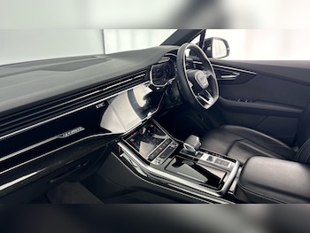 Used Audi Q7 2022 for sale - 77822412: Photo