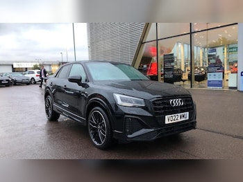 Audi - Q2
