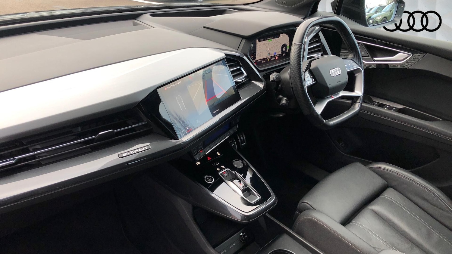 Used Audi Q4 e-tron 2022 for sale - 77962469: Photo 2