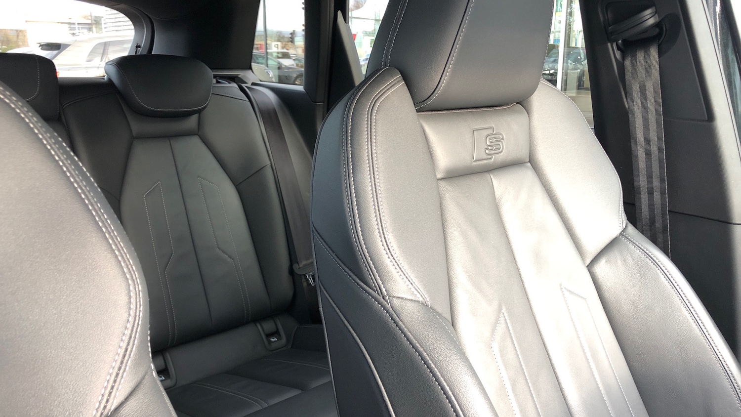 Used Audi Q4 e-tron 2022 for sale - 77962469: Photo 37