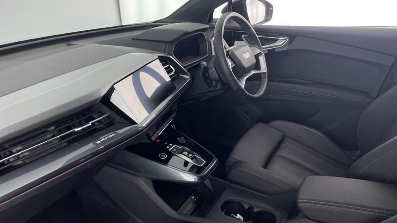 Used Audi Q4 e-tron 2024 for sale - 75054541: Photo 2