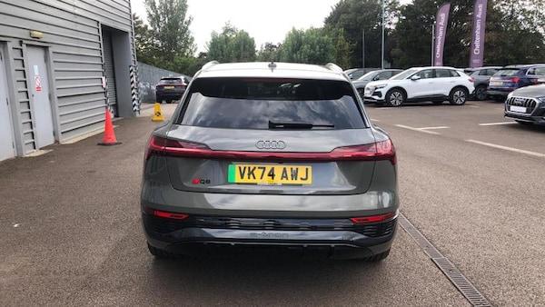 Used Audi Q8 2024 for sale - 75632700: Photo 10