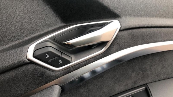 Used Audi Q8 2024 for sale - 75632700: Photo 23