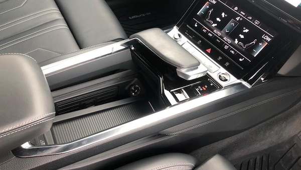 Used Audi Q8 2024 for sale - 75632700: Photo 35
