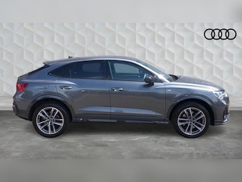 Used Audi Q3 2023 for sale - 75084432: Photo