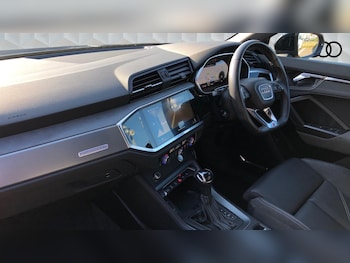 Used Audi Q3 2019 for sale - 77662713: Photo