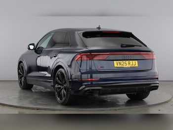 Used Audi Q8 2025 for sale - 76355667: Photo