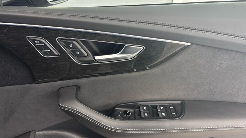 Used Audi Q8 2022 for sale - 77235907: Photo 15