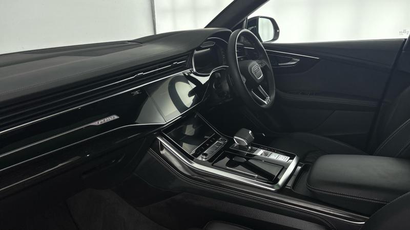 Used Audi Q8 2022 for sale - 77235907: Photo 2