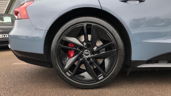 Used Audi e-tron 2024 for sale - 73327220: Photo 5