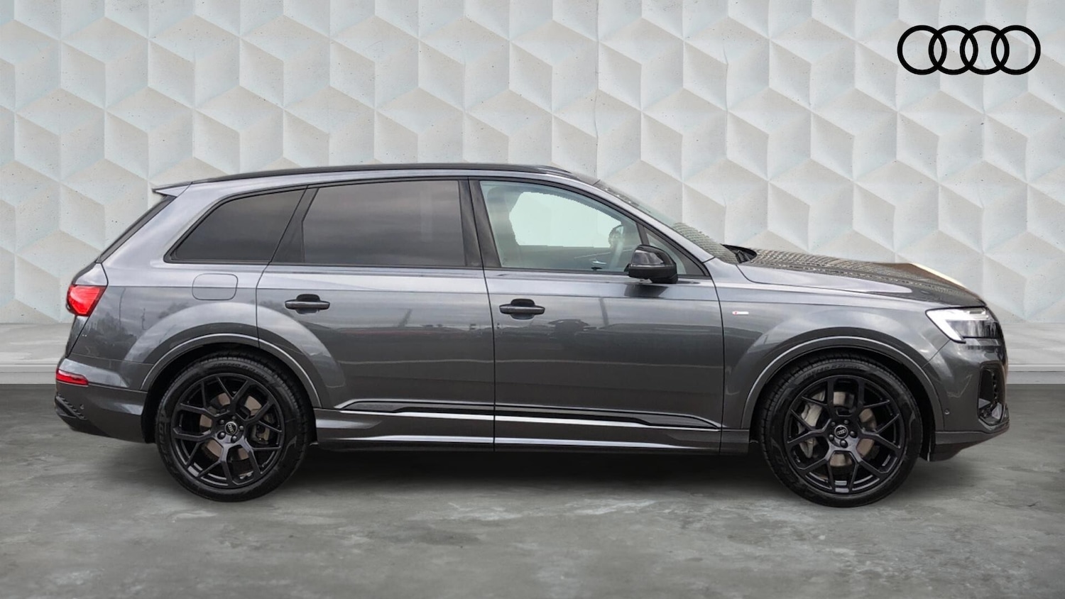 Used Audi Q7 2025 for sale - 77603861: Photo 4