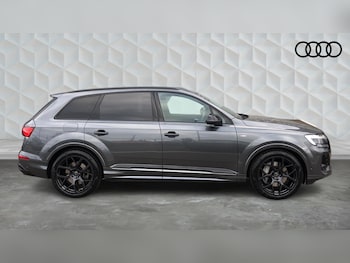 Used Audi Q7 2025 for sale - 77603861: Photo