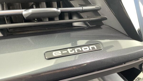Used Audi Q4 e-tron 2023 for sale - 75325459: Photo 35