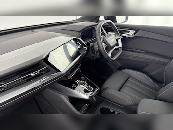 Used Audi Q4 e-tron 2025 for sale - 78098449: Photo