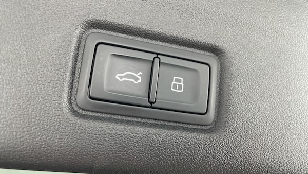 Used Audi Q6 e-tron 2025 for sale - 75213537: Photo 30