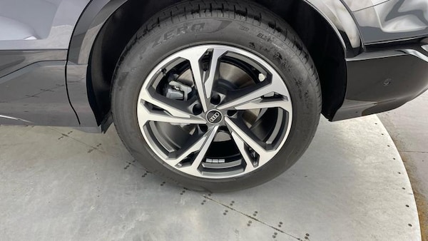 Used Audi Q6 e-tron 2025 for sale - 75213537: Photo 31