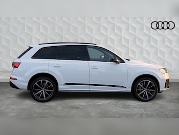 Used Audi Q7 2020 for sale - 77138155: Photo