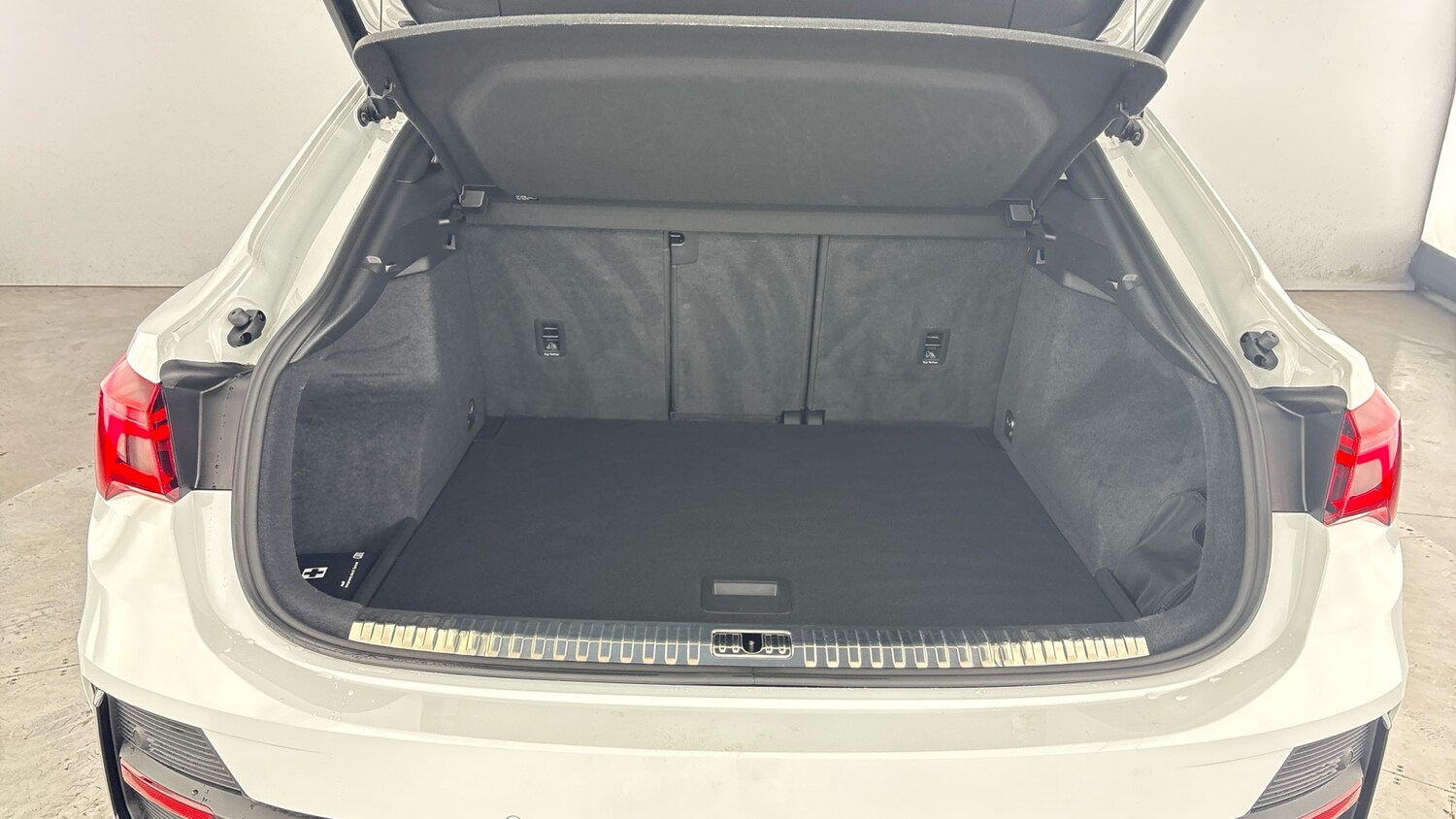 Used Audi Q3 2023 for sale - 78091242: Photo 36